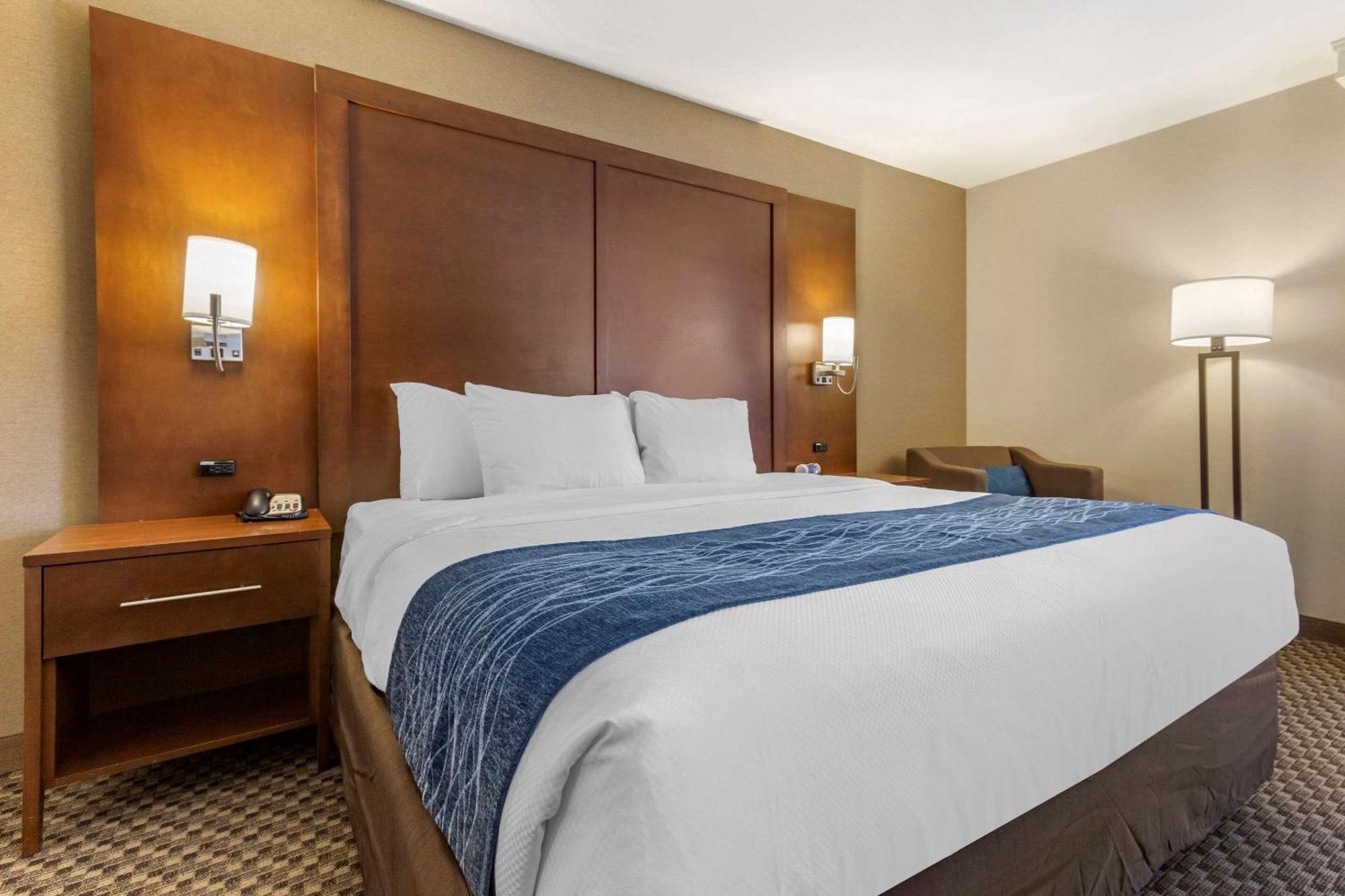 Comfort Inn At Buffalo Bill Village Resort Коди Номер фото