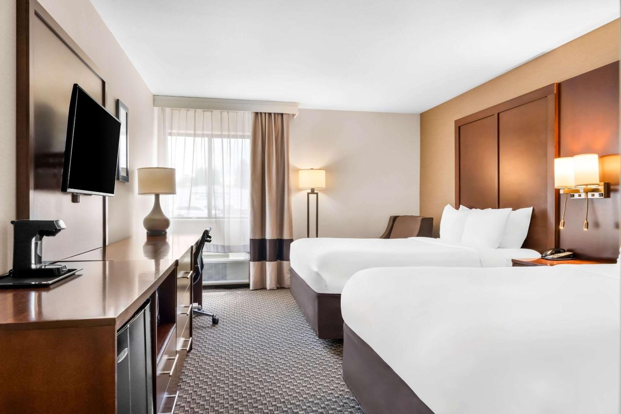 Comfort Inn At Buffalo Bill Village Resort Коди Экстерьер фото