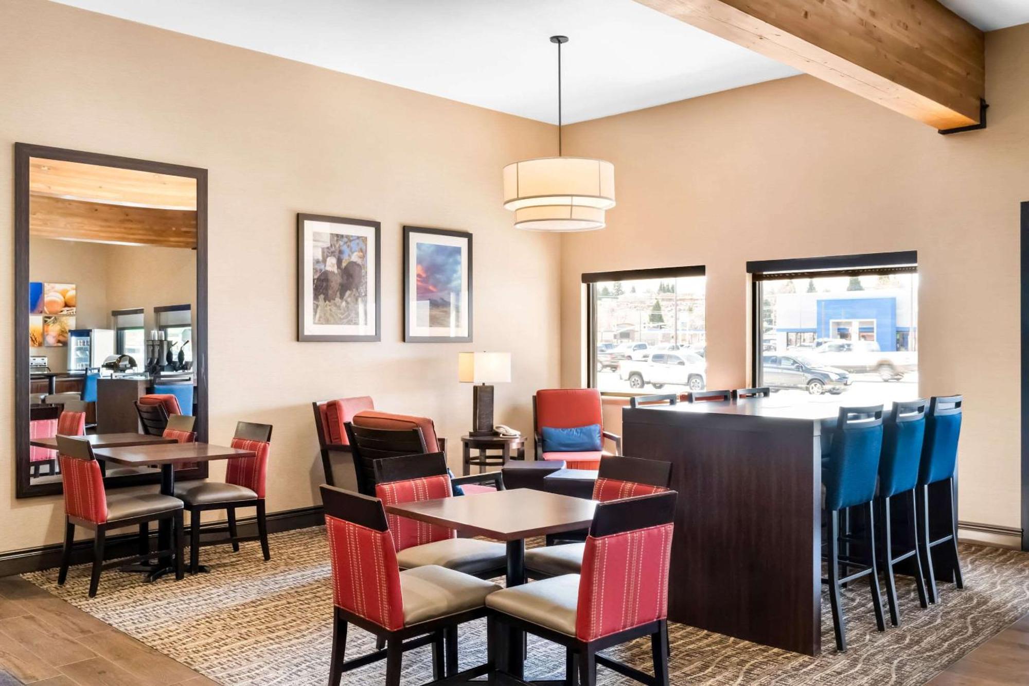 Comfort Inn At Buffalo Bill Village Resort Коди Экстерьер фото