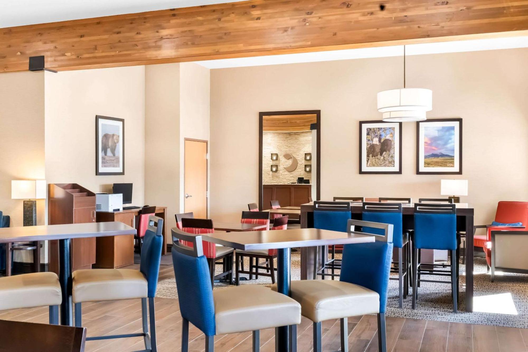 Comfort Inn At Buffalo Bill Village Resort Коди Экстерьер фото