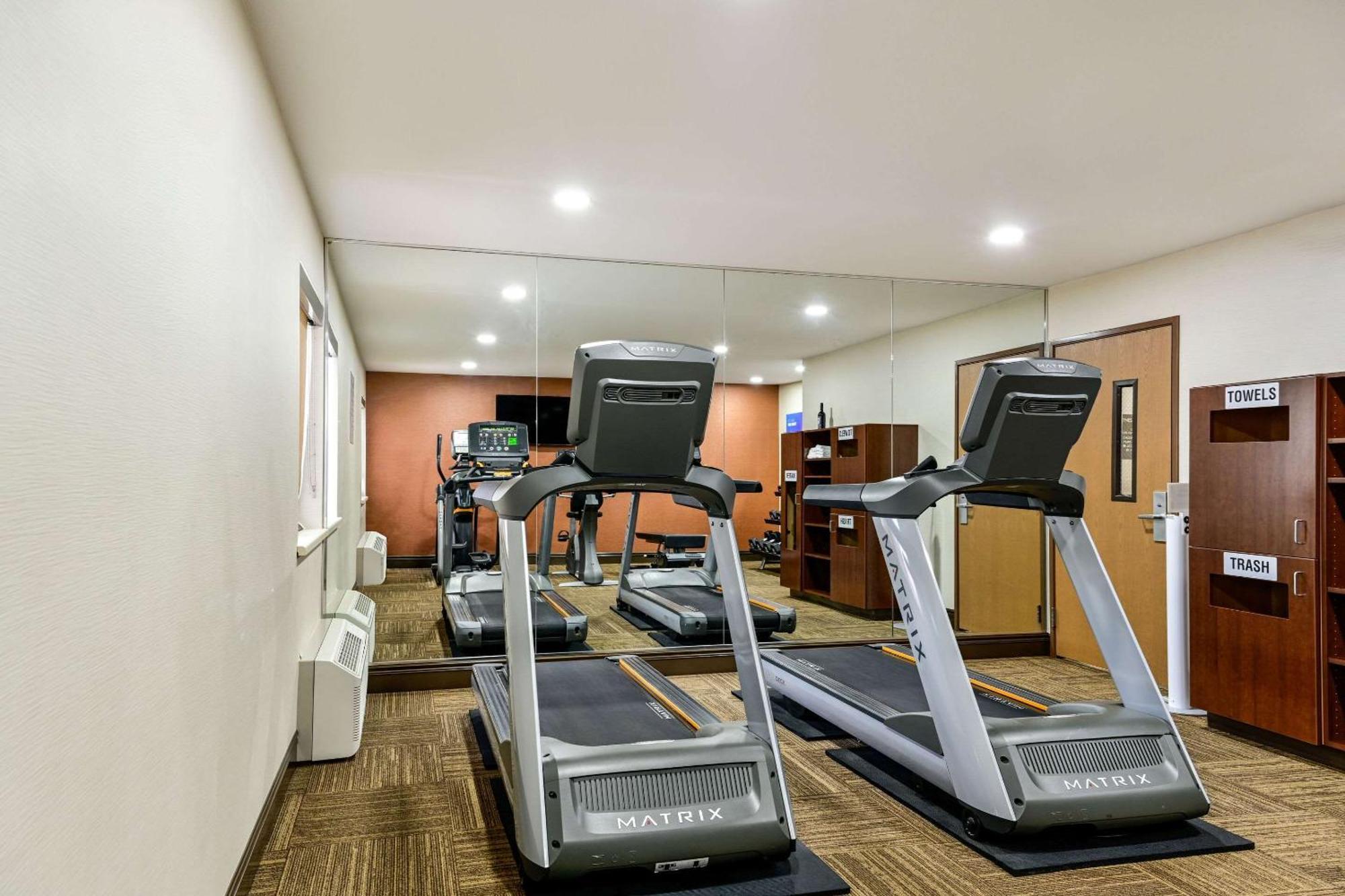 Comfort Inn At Buffalo Bill Village Resort Коди Экстерьер фото
