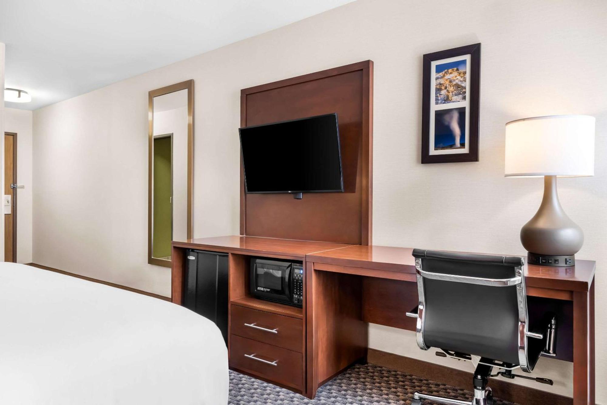 Comfort Inn At Buffalo Bill Village Resort Коди Экстерьер фото